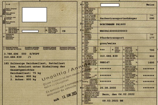 Pferdeanhänger Ausweis zugeschnitten 1.jpg